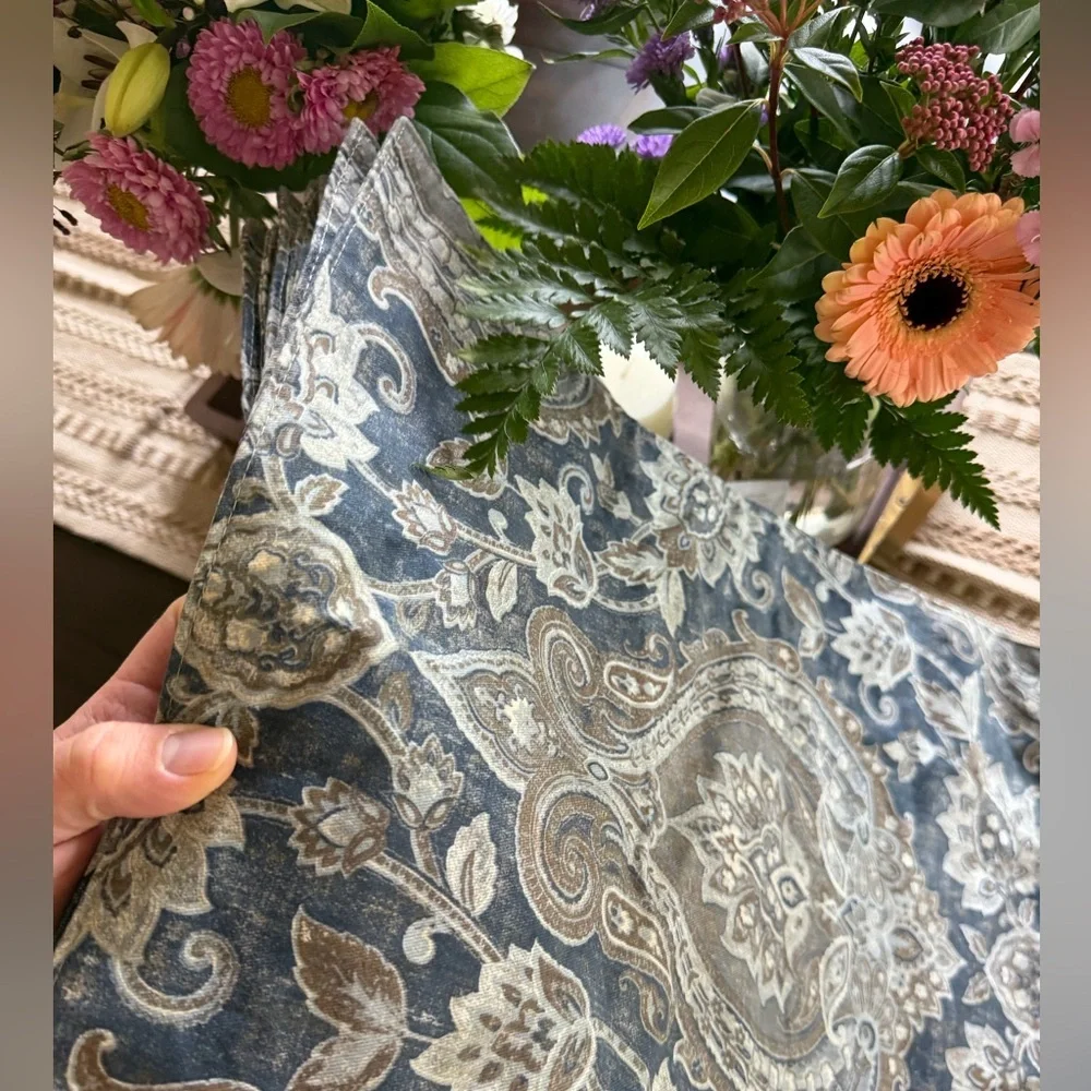 Elegant Paisley Floral Placemats set of 8